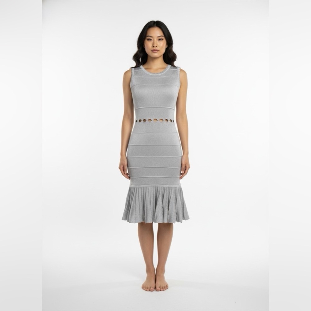 Le Lis Blanc Silver Shimmer Textured Sleeveless Dress Keyhole Waist Sz Small